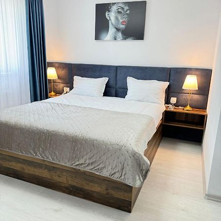 Palladium Apartament Brasov Exterior photo